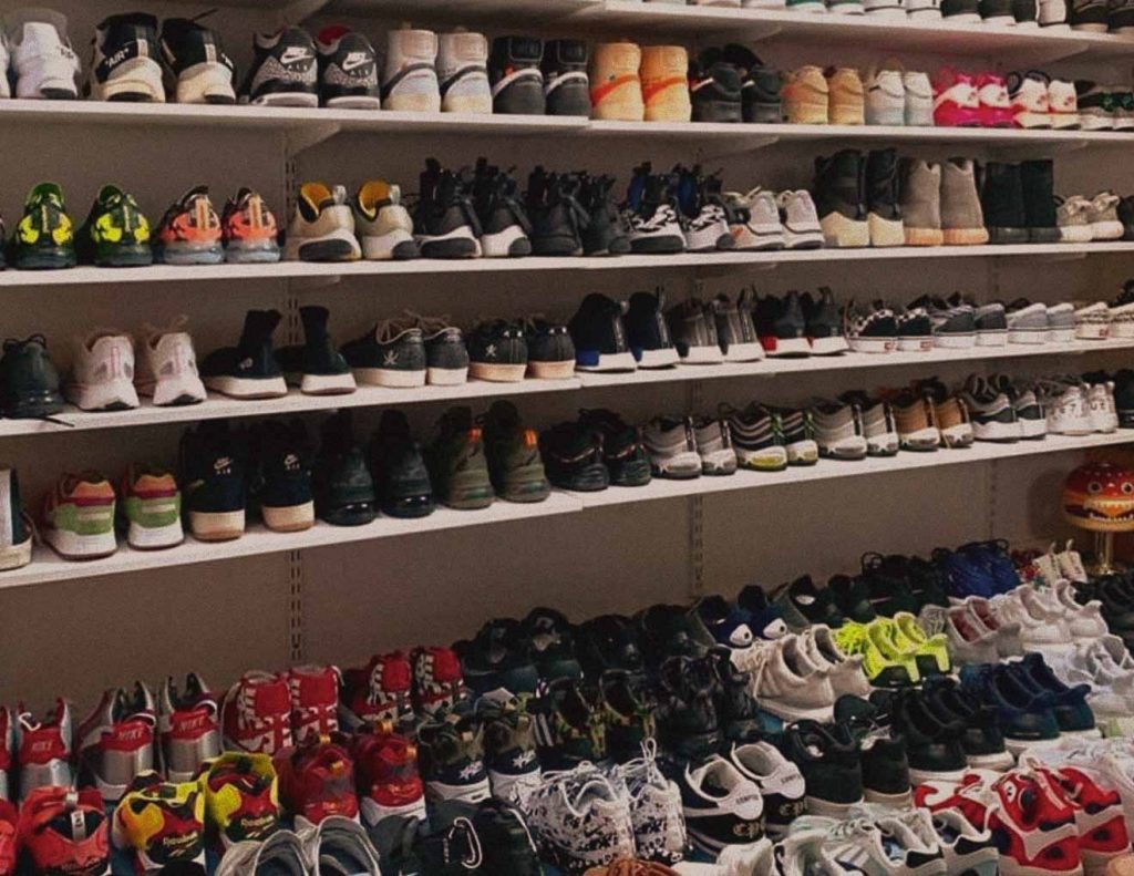 Sneakers: tudo o que você precisa saber! 2 Sneakers tudo o que você precisa saber - imagem com diversos tênis de colecionador