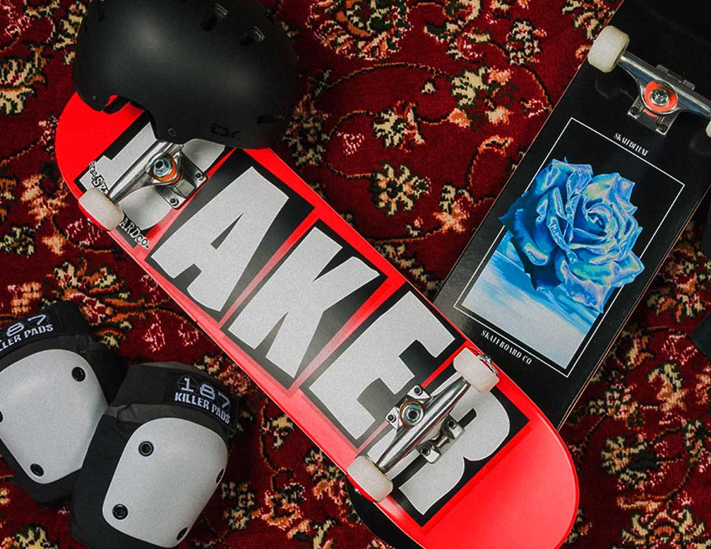 Principais acessórios de skate para iniciantes 2 Acessóarios para andar de skate: capacete, joelheira