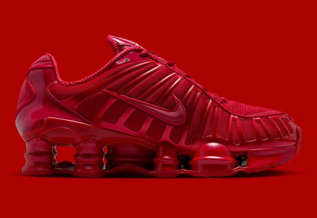 Nike Shox TL lança modelo Gym Red 1 Tenis Nike Shox TL W Gym Red IB1087 600 2